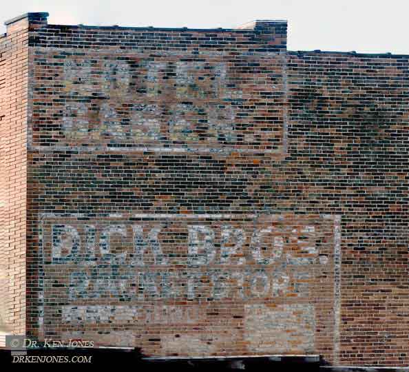 _ghostsigns_jpegs/PA_Ambridge_HotelGaserDickBros_00.jpg